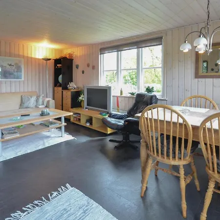 Semesterbostad Two-bedroom Holiday In *
